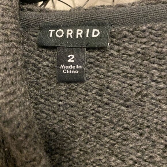 Torrid Gray Sweater with Skull and Rose Design - Picture 5 of 5